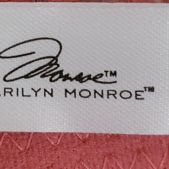 Marilyn Monroe Women's Full-Coverage Longline Lace Bra Rose Bisque Pink Size 36C - Picture 9 of 10